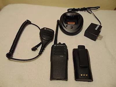 MOTOROLA CP200D TWO WAY RADIO AAH01JDC9JC2AN - WORKS VHF 136-174MHz • $63