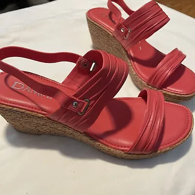 DAMIANI'S 7 Coral  Womens Platform Wedge Heels Sandals Shoes OPEN Toe • $15