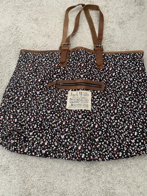 £12.50 • Buy Jack Wills Large Luggage / Tote Floral Bag. JW Striped Lining. Exc Cond.