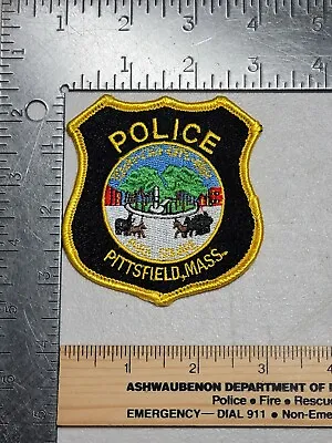 XX B2 Police Patch Massachusetts Pittsfield MASS Hat Size Style 2 • $5.49