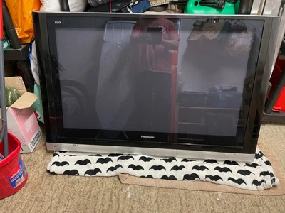 £10 • Buy Panasonic Viera TH-42PV500B 42  1080p HD Plasma Television