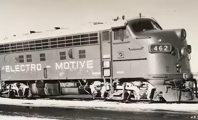 Electromotive #462 1750hp DF F9AM Train B&W Photo Bensenville IL MILW 1978 • $16.97