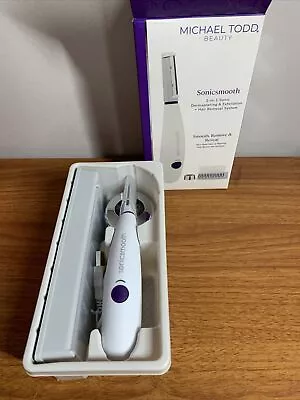 Michael Todd Beauty - Sonicsmooth - Dermaplaning Tool - 2 In 1 Women’s • $69.99