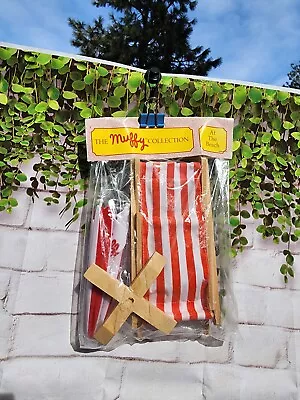 Vintage Nabco The Muffy Collection At The Beach Beach Chair & Umbrella Nip 1989 • $34.18