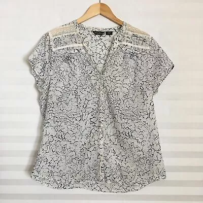 Eddie Bauer Womens Blouse Top Size L 100% Cotton Cap Sleeve Button Down • $13.99