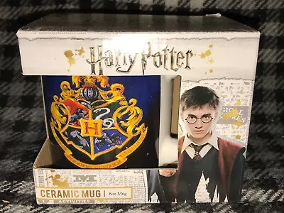 MUG - HARRY POTTER - Hogwarts Crest And Castle - Child's Ceramic 8oz Mug • £7.99