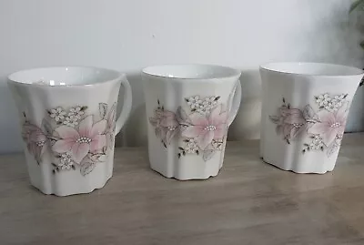 Salisbury Tea Coffee Mugs Cups Set Of 3 Fine Bone China White Floral Vintage  • £12.95