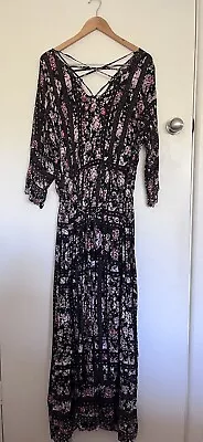 City Chic Black Floral Maxi Dress Strappy Front Size L 20 • $25