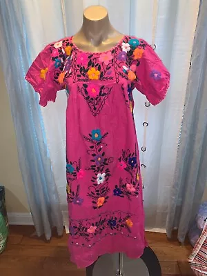 VINTAGE 70's MEXICAN DRESS~ Pink Cotton Embroidered OAXACAN Peasant HIPPIE ~ S/M • $39.99