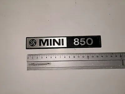 Leyland Mini 850 Badge • £10