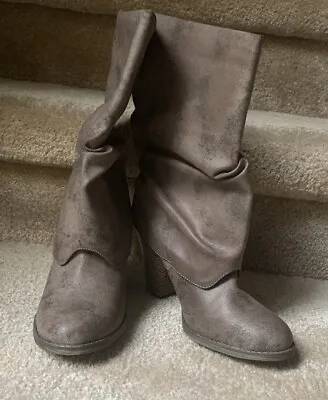 Women's MIA Johnnie Taupe 3 1/2” Heel Boots Size 8.5 Gently Used FREE SHIPPING! • $22.20