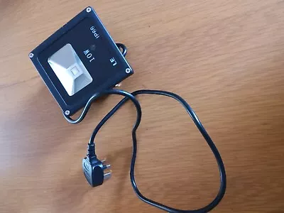 £4 • Buy Blue Light Wall Mountable 10w Torch
