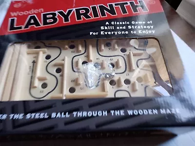 Labyrinth Wooden Puzzle Maze Skill & Strategy Game . • £9