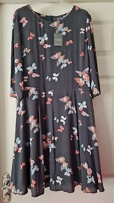 Oasis Grey Butterfly Print Skater Dress With Sleeves Size 14 BNWT Rrp £45.00 • £7