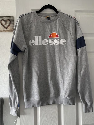 £2 • Buy Ellesse Sweatshirt Women Oversized