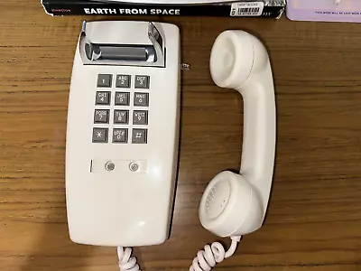 VINTAGE MCM MINT COND. White Western Electric 2554B TouchTone Wall Telephone • $80