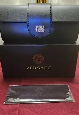 New Versace Crystal Greek Key Sunglass/optical Magentic Snap Hard Case W/cloth  • $50