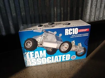 Team Associated RC10CC (RC10) Classic Clear Buggy Edition Kit 6004 • $329.99