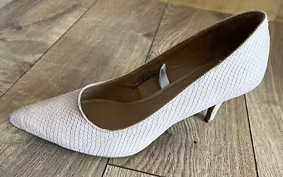 NEW Merona Beige Heeled Snake Print Women's Shoes  Size 9 M • $7.99