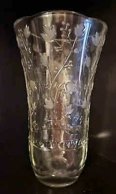 Mikasa Celebrations Spring Trellis Collection Clear Glass Vase 10  • $6