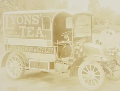 Rare C1910 Postcard Lyons Tea Advertisement Delivery Truck London England UK • £217.15
