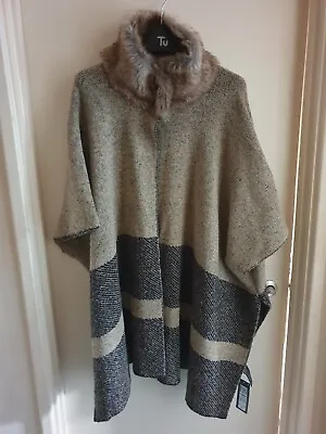 £11.50 • Buy Women's Knitted Cape With Fur Collar  One Size Taupe