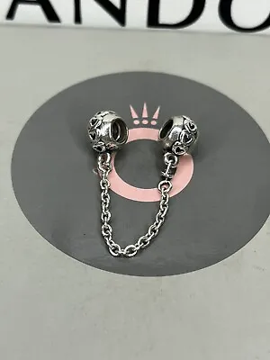 £3 • Buy Genuine Pandora Silver Moments Band Of Hearts Safety Chain Charm