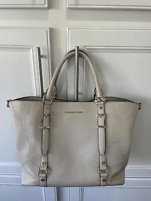 Michael Kors Bedford Legacy Light Sand • $40