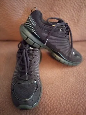 Skechers Black Tone-Ups Sneakers • $30