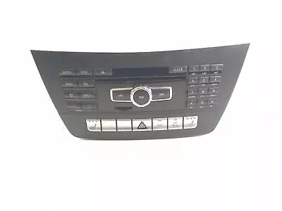 Mercedes C Class Stereo Media Sat Nav Head Unit A2049006009 W204 2009 - 2015 • £99.99