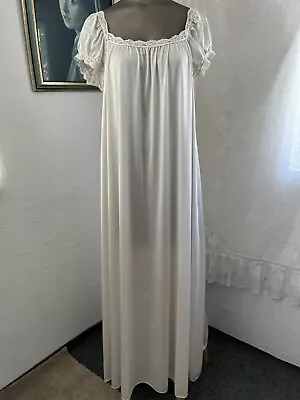 Vintage Silky Soft Olga Beautiful Pearl Color Nightgown Sz Med. • $19.99