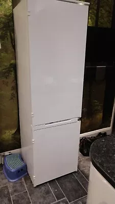 Zanussi Fridge Freezer 70/30 • £50