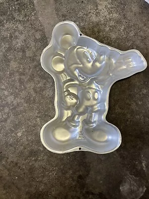 Preowned 1995 Wilton Mickey Mouse Cake Pan Disney Full Body Retired 2105-3601 • $10