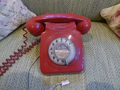 Red 746 Vintage Telephone  • £10