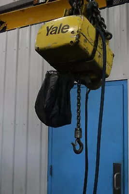 1/2 Ton Yale Chain Hoist: Yoder #65764 • $950