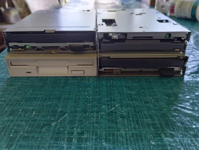 $20 • Buy Lot Of 4 - Internal Desktop 3.5  Floppy Disk Drives 1.44MB UNTESTED