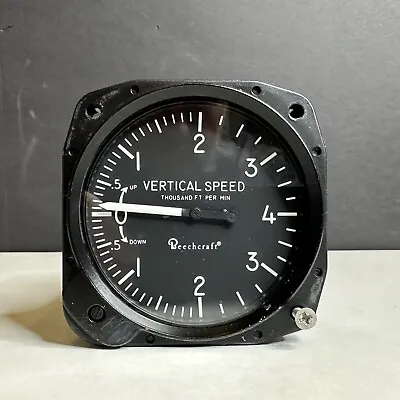 United Instruments 7040 Vertical Speed Indicator Beechcraft 50-384073 • $200