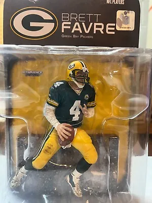 McFARLANE NFL LEGENDS GREEN BAY PACKERS BRETT FAVRE ACTION FIGURE • $20