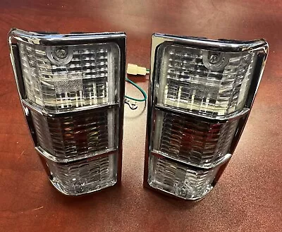 Holden Hj Hx & Hz Front Indicator Park Assemblies **clear Lens!** **pair** • $120