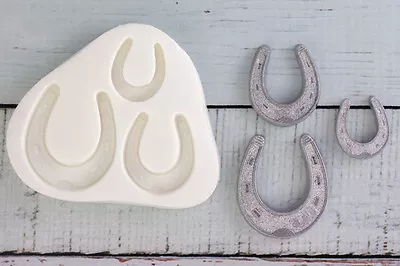 Silicone MouldGraduated Horse Shoes Wedding Horseshoe Riding Equestrian M092 • £10