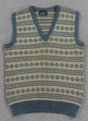 Vintage Dale Of Norway Wool Sweater Vest Men's Large 52 Beige Blue Snowflakes • $49.99