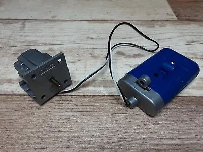 £11.99 • Buy Meccano EM02 Electric Cube Motor 3V Battery Box Triflat TESTED Blue & Silver