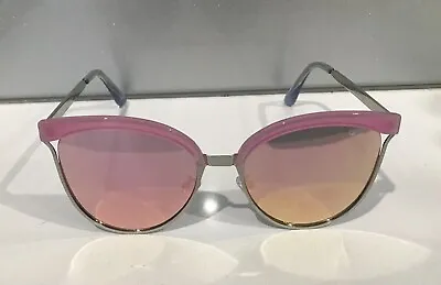 $45 • Buy Quay Star Dust Sunglasses