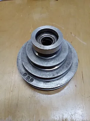 CLAUSING MILLING MACHINE CENTER PULLEY 5/8  (Damaged) • $89.99