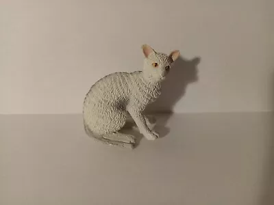 Miniature Safari Angora Cat Figure • $7