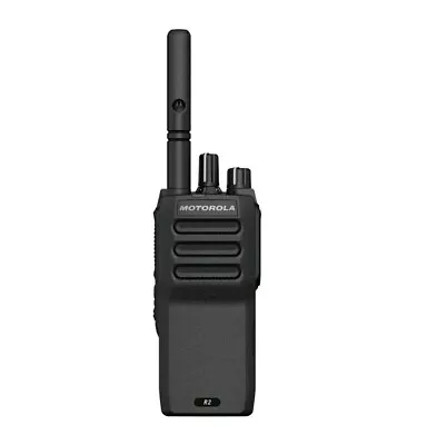 Motorola R2 Portable Two-Way Radio - UHF (400-480MHz) - AAH11YDC9JC2AN Analog  • $520