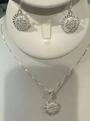 Vintage Sterling Silver Flower Necklace & Earrings Set Diamond Cut Sparkly • $49.95