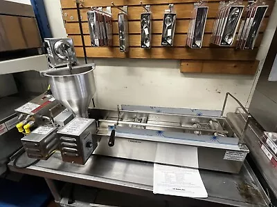 Lil Orbits Ss2400 Automatic Donut Machine BRAND NEW! • $9400