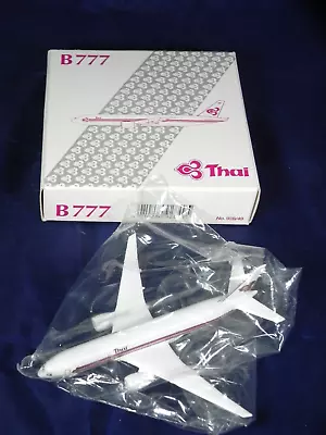 Schabak 1:600 THAI Diecast Boeing B777 Model Aircraft 928/49 • $17.95