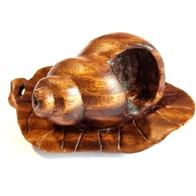 £35.99 • Buy F030 - 30 Years Old 2  Hand Carved Ebony Ironwood Netsuke - Snail On Leaf